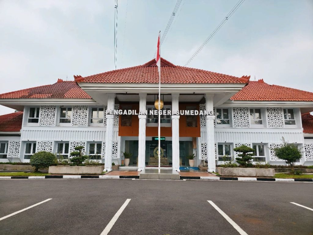cekik istri karena judi online pn sumedang hukum hilman 15 tahun penjara thumbnail